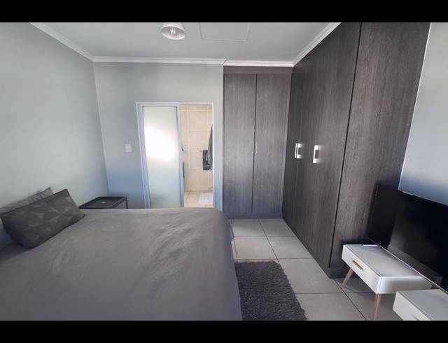 1 BEDROOM APARTMENT FOR SALE IN PETERVALE